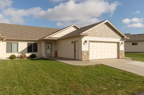 491 Limestone Ct NW, Eyota, MN 55934
