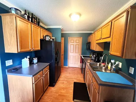 1047 Manor Ct, Saint Cloud, MN 56303 photo 8