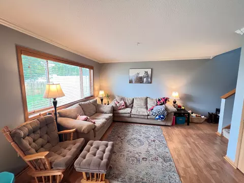 1047 Manor Ct, Saint Cloud, MN 56303 photo 2