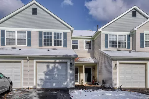 861 Providence Dr, Shakopee, MN 55379