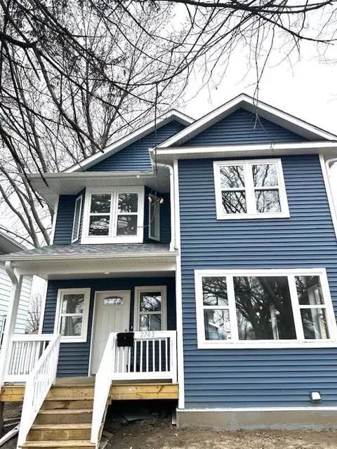 2743 Queen Ave N, Minneapolis, MN 55411