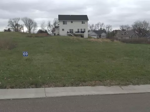 482 Delta Queen Ave, Prescott, WI 54021