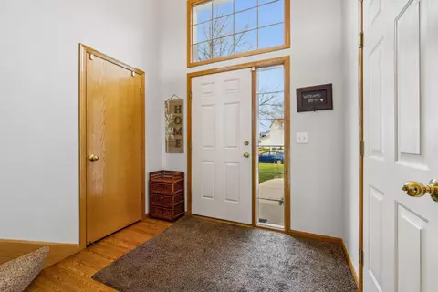 2154 Ormond Dr, Shakopee, MN 55379 photo 6