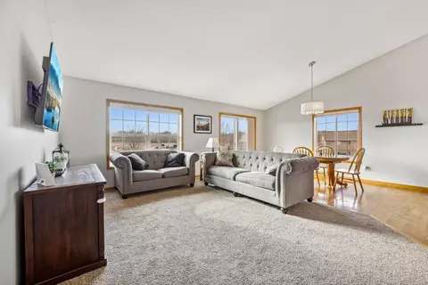 2154 Ormond Dr, Shakopee, MN 55379 photo 18