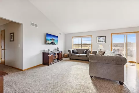 2154 Ormond Dr, Shakopee, MN 55379 photo 17
