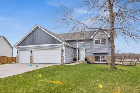 2154 Ormond Dr, Shakopee, MN 55379 photo 4