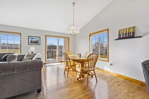 2154 Ormond Dr, Shakopee, MN 55379 photo 14