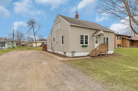 818 E Minnesota St, Saint Joseph, MN 56374