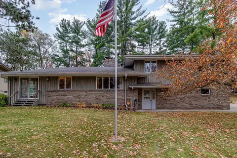 418 Totem Rd, Saint Paul, MN 55119