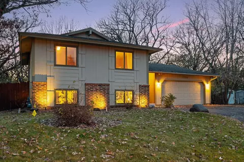 1766 Walnut Ln, Eagan, MN 55122