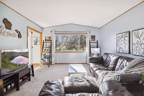 1766 Walnut Ln, Eagan, MN 55122 photo 3