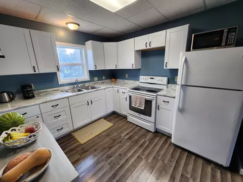 235 E Broadway, Plainview, MN 55964 photo 17