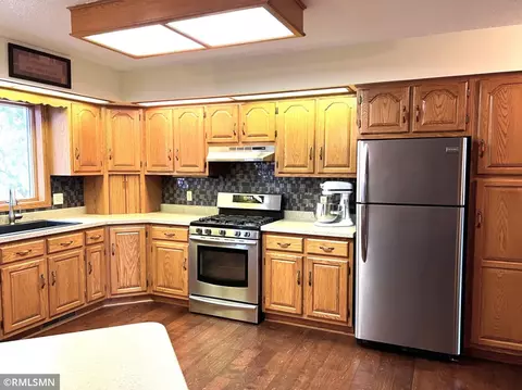 520 Delaware Ave, Adrian, MN 56110 photo 4