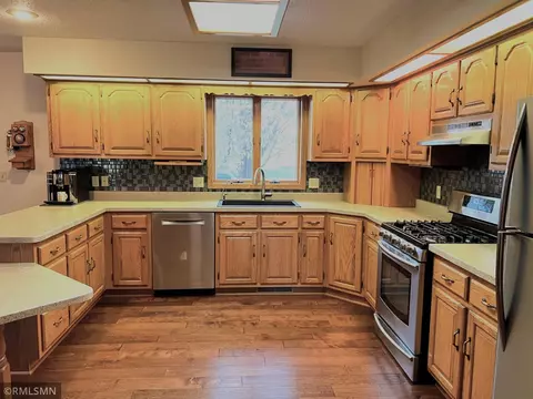 520 Delaware Ave, Adrian, MN 56110 photo 2