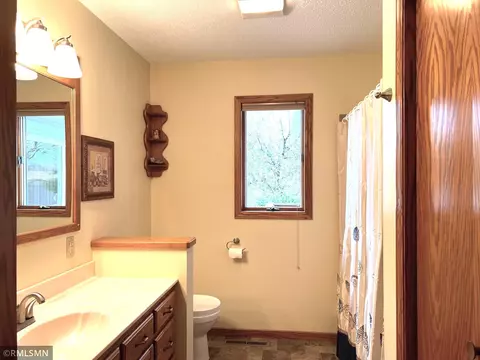 520 Delaware Ave, Adrian, MN 56110 photo 8