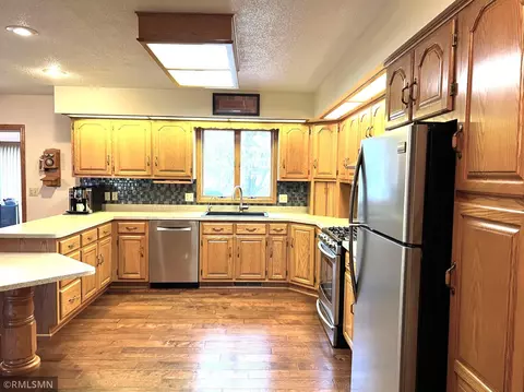 520 Delaware Ave, Adrian, MN 56110 photo 3
