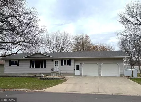 520 Delaware Ave, Adrian, MN 56110