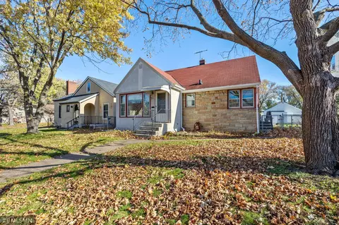 682 Lexington Pkwy N, Saint Paul, MN 55104