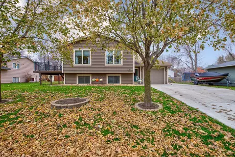 1422 Prairie Ave SW, Faribault, MN 55021