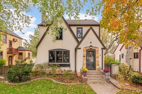 617 Hamline Ave S, Saint Paul, MN 55116