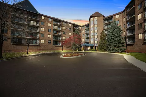2601 Kenzie Ter #131, Saint Anthony, MN 55418