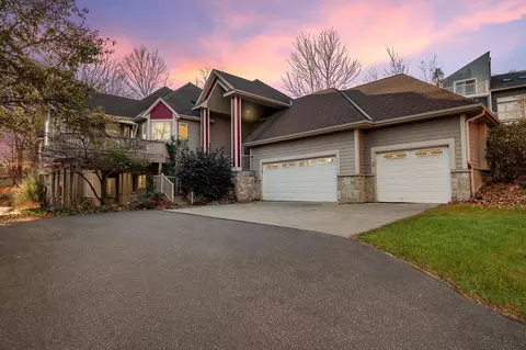4475 Forest Lake Lndg, Mound, MN 55364