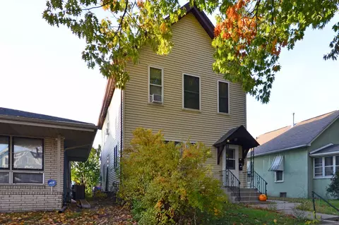 752 Rose Ave E, Saint Paul, MN 55106