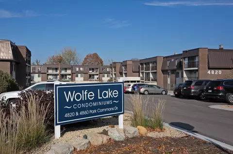 4820 Park Commons Dr #138, Saint Louis Park, MN 55416