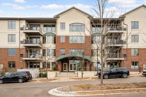5275 Grandview Sq #3203, Edina, MN 55436