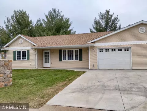 610 4th St NE, Pine City, MN 55063
