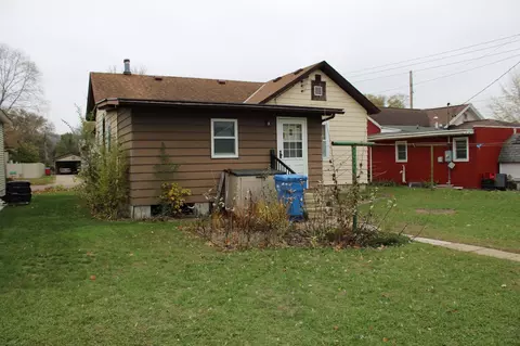 656 E 10th St, Winona, MN 55987 photo 4
