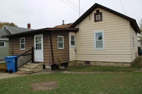 656 E 10th St, Winona, MN 55987 photo 3