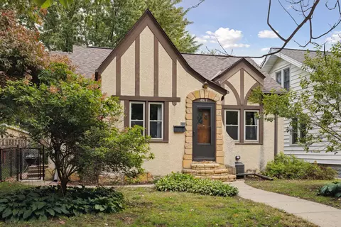 4917 32nd Ave S, Minneapolis, MN 55417