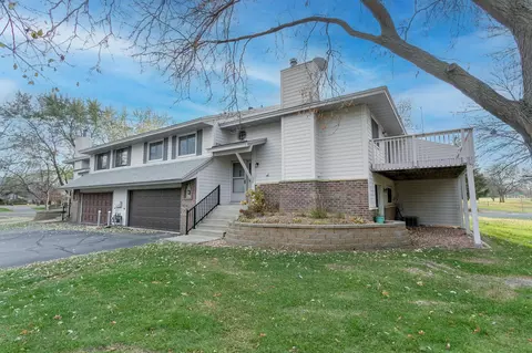 11227 Xavier Cir, Bloomington, MN 55437