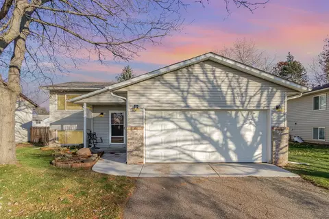 9033 Janie Ave S, Cottage Grove, MN 55016