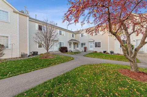 13139 Murdock Ter, Eden Prairie, MN 55347