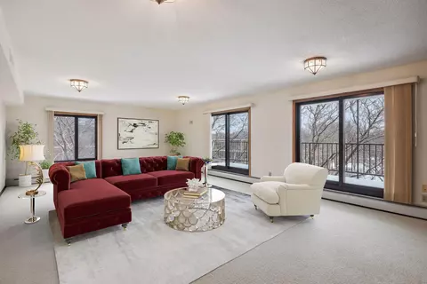 7220 York Ave S #426, Edina, MN 55435