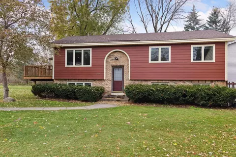 3491 Pilgrim Ln N, Plymouth, MN 55441