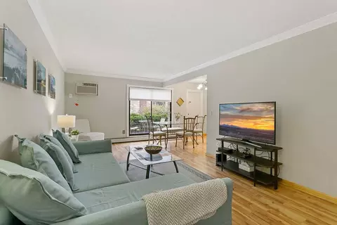 4560 Cedar Lake Rd S #3, Saint Louis Park, MN 55416