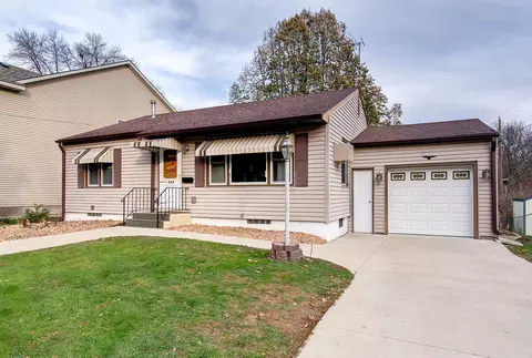 212 Linden St N, Northfield, MN 55057