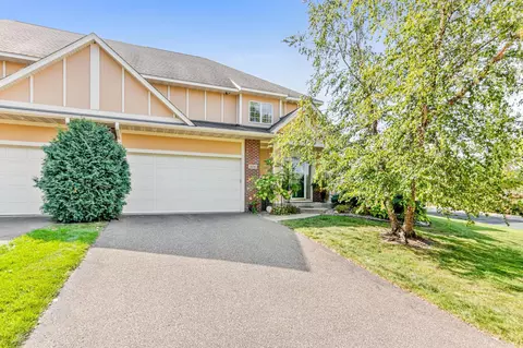 4858 Grandview Ct NE, Columbia Heights, MN 55421