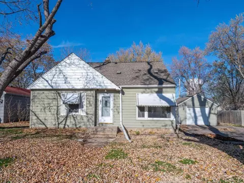 2906 53rd Ave N, Brooklyn Center, MN 55430