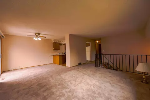 3806 Laurel Ct, Eagan, MN 55122 photo 6