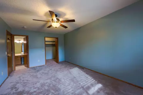 3806 Laurel Ct, Eagan, MN 55122 photo 12