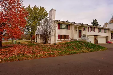 3806 Laurel Ct, Eagan, MN 55122
