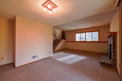 3806 Laurel Ct, Eagan, MN 55122 photo 16