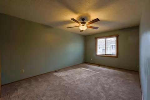 3806 Laurel Ct, Eagan, MN 55122 photo 11