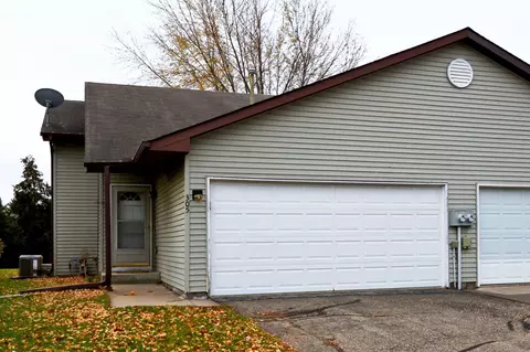 305 Cari Park Ln, Hastings, MN 55033
