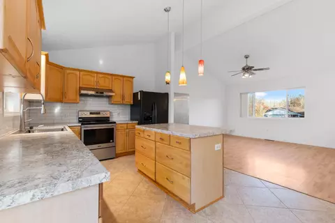14807 Hemlock Dr, Baxter, MN 56425 photo 3