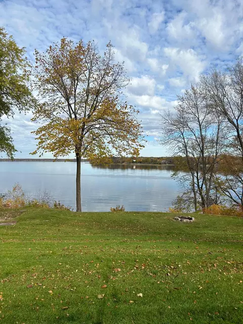 2531 S Le Homme Dieu Dr NE #102, Alexandria, MN 56308